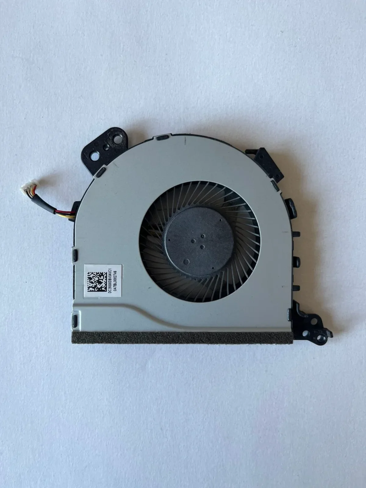 Lenovo ideapad 320-15İKB DC28000DBV0AVC1 320-15AST Fan DC28000DBF0 DFS541105FC0T
